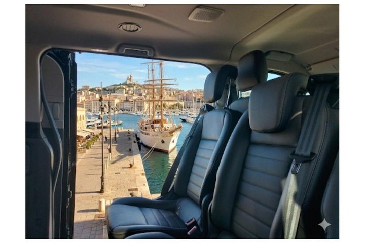 Marseille or Aix Transfer ⟺ Arles (Port Quai Lamartine) - Photo 1 of 5
