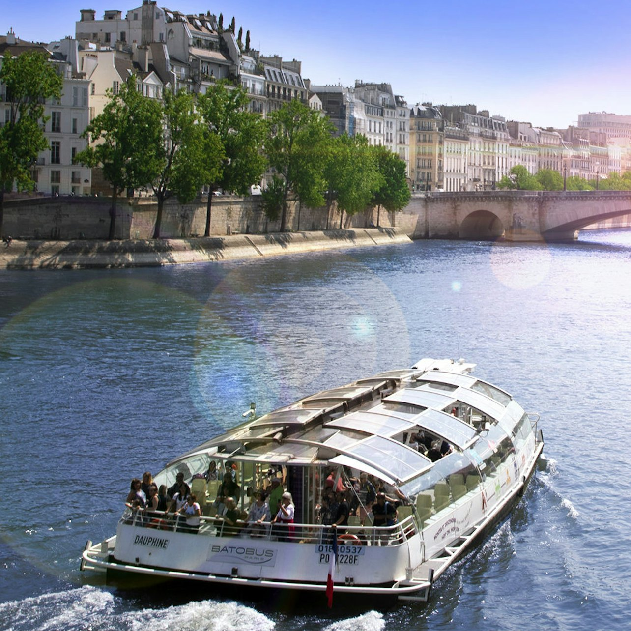 Batobus Paris: Hop-on Hop-off Riverboat - Photo 1 of 8