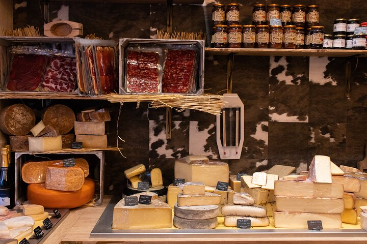 Bordeaux Historic and Gourmet Food Walking Tour - Photo 1 of 8