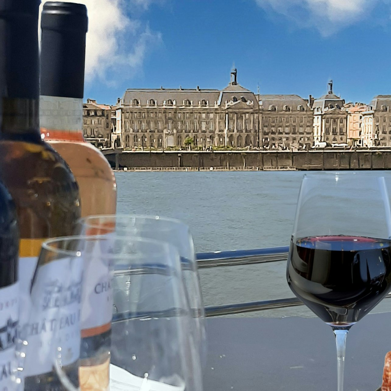 Bordeaux: Guided River Cruise + Drinks - Photo 1 of 5