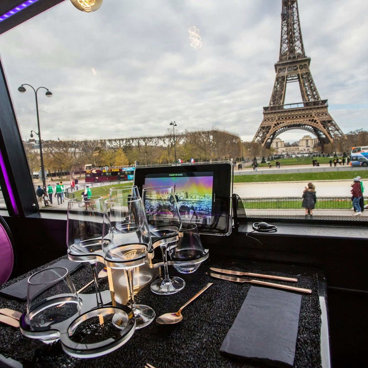 Bus Toqué Paris: Lunch Tour - Photo 1 of 8