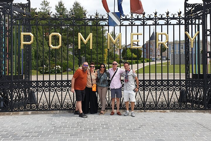 Champagne Day tour with Veuve Clicquot and 2 other big wineries - Photo 1 of 25