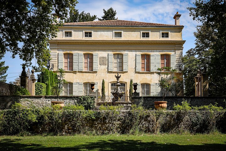 Châteaux de Beaupré & La Verrerie intensive fine wine experience private tour