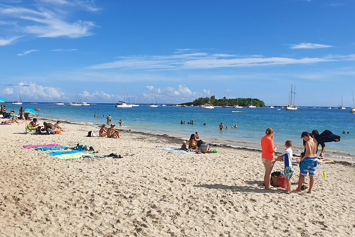 Datcha Beach / Gosier Island
