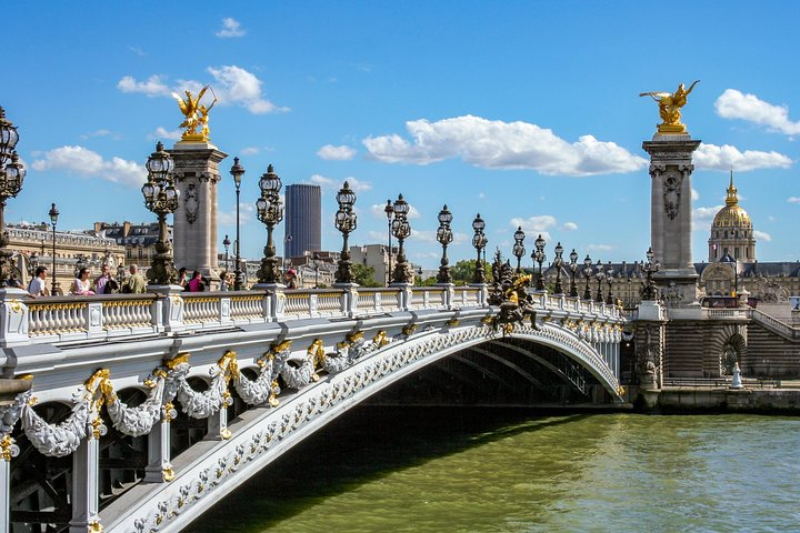 Discover Paris’ most Photogenic Spots with a Local - Photo 1 of 6