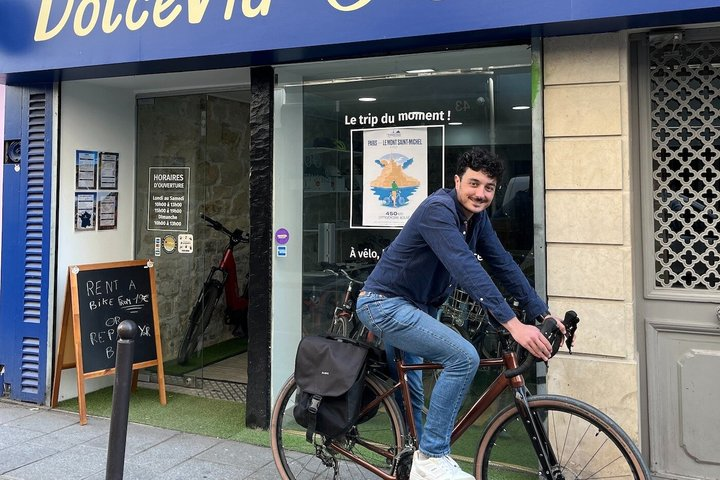 Electric bike rental in Paris - Photo 1 of 4