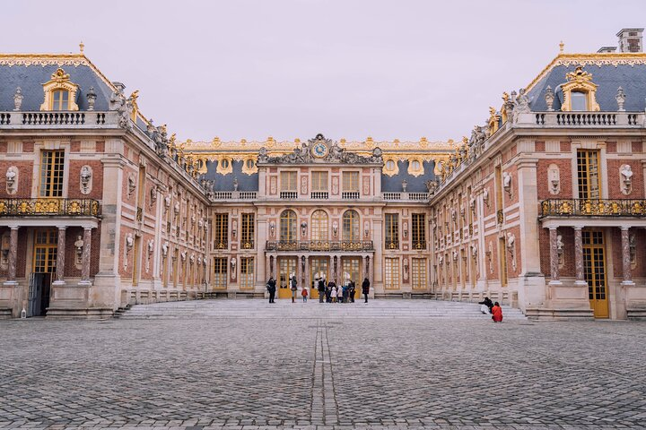 Excursion to discover the Versailles Monarchy - Photo 1 of 6