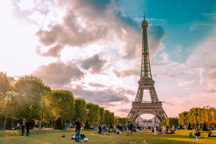 Explore the Instaworthy Spots of Paris with a Local - Photo 1 of 7