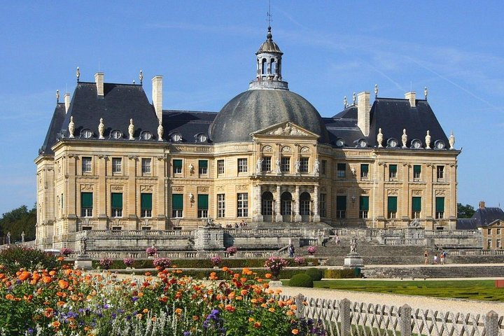 Fontainebleau & Vaux-le-Vicomte Trip with Local Guide & Private Transportation - Photo 1 of 6