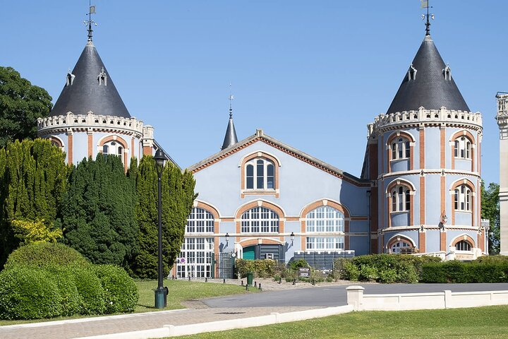 Full Day Champagne Pommery Small Group Tour in Reims Pelago