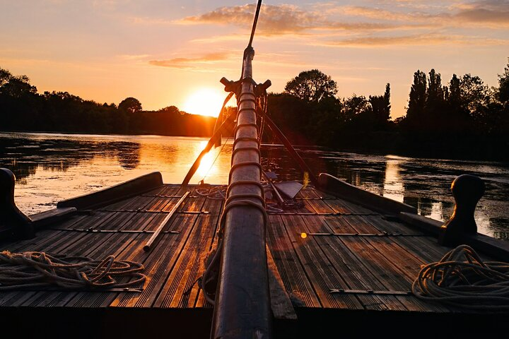 Gourmet Boat Trip at Sunset near Amboise 37 - Photo 1 of 6