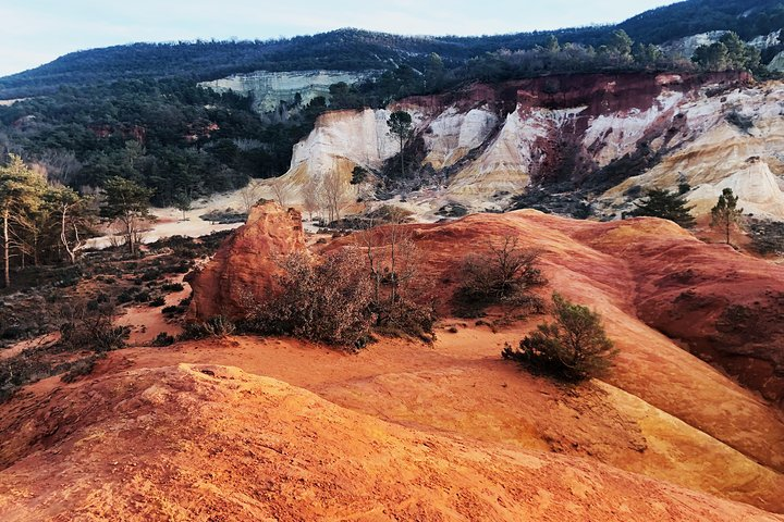 Guided Discovery of Ocher - 1/2 day - Electric bike - Photo 1 of 4