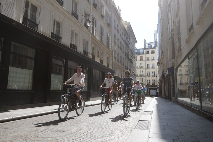 Guided Tour of Paris by Bike - Photo 1 of 10