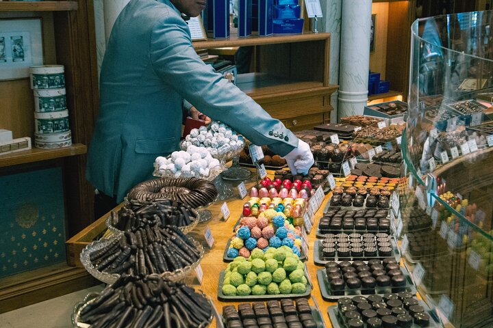 A Morning in Paris Food Tour: Croissants, Baguettes & Chocolate - Photo 1 of 25