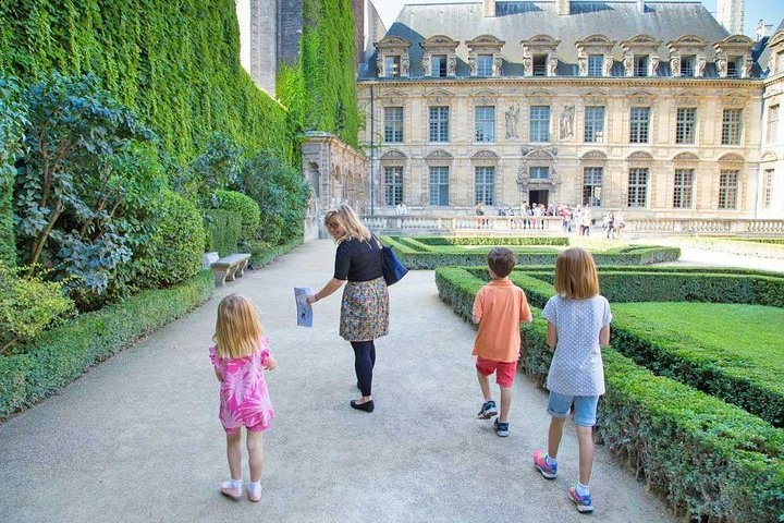 Marais tour with kids