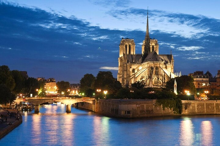 "Bistrot" cruise 2h on the Seine - Photo 1 of 6