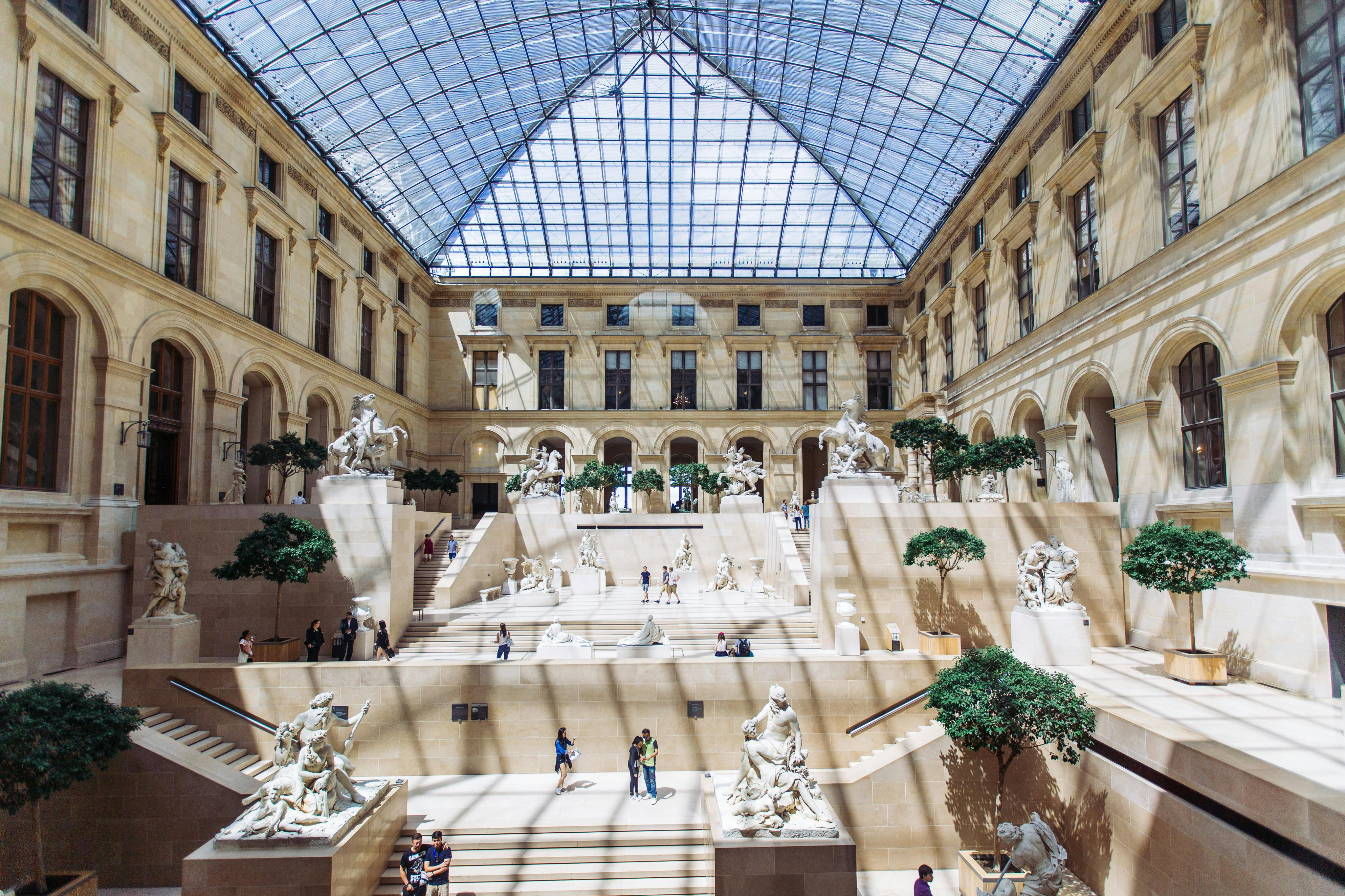 Louvre Museum: Dedicated Entry + Small Group Guided Tour - Photo 1 of 6
