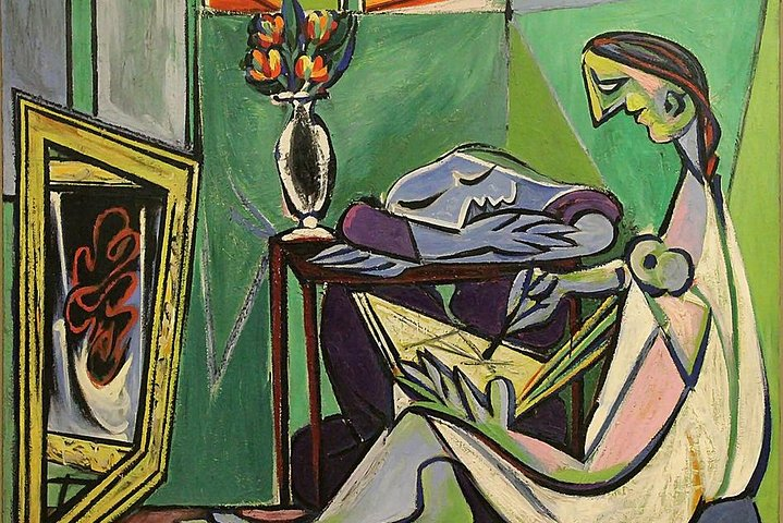 Paris 2-Hour Private Guided Tour to Centre Pompidou