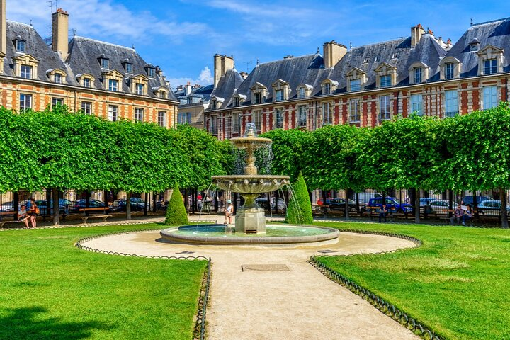 Paris Le Marais Self-Guided Quest: The Mysterious Note - Photo 1 of 7