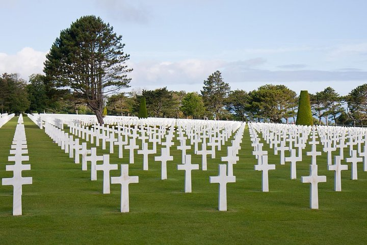 The cemetery at Colleville-Sur-Mer