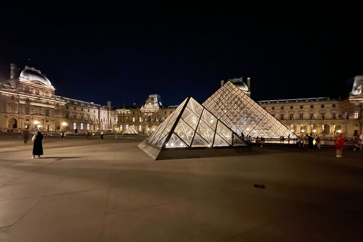 Louvre Private Tour by Night for Kids  - Photo 1 of 6