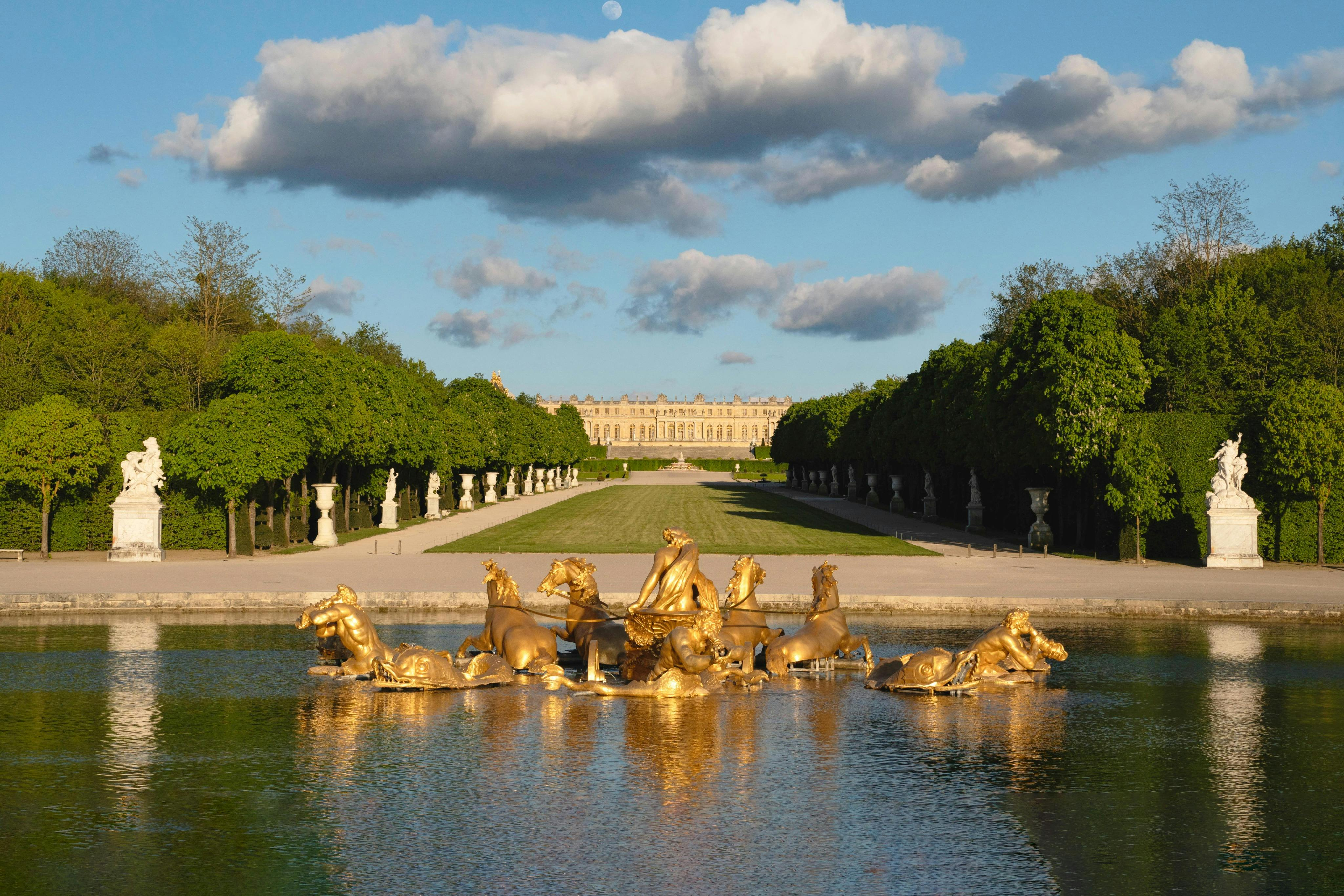 Palace of Versailles: Musical Gardens Show Ticket - Photo 1 of 3