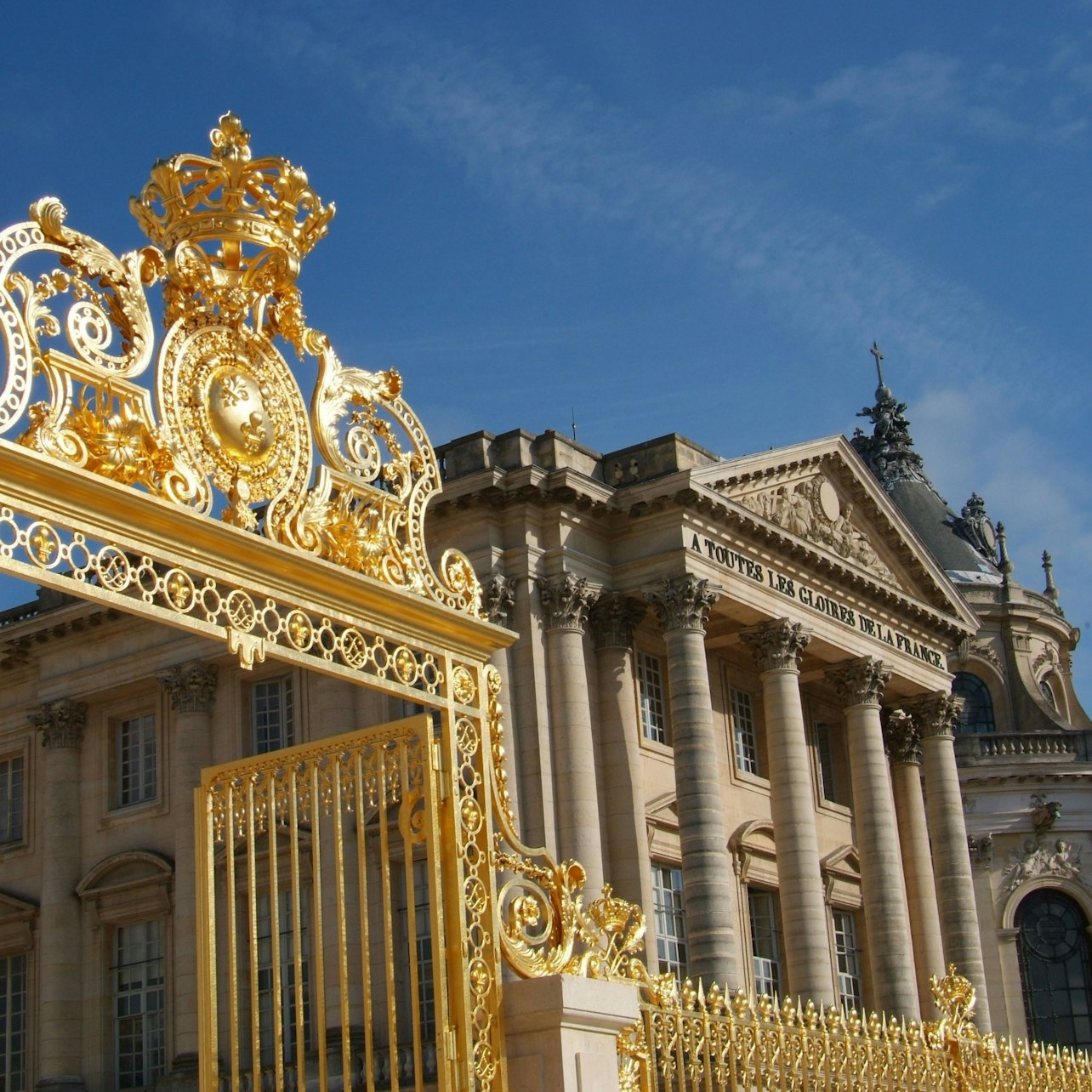Palace of Versailles: Roundtrip Transport Only - Photo 1 of 3