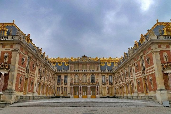 Palace of Versailles: tickets, audio guide and transfer - Photo 1 of 2