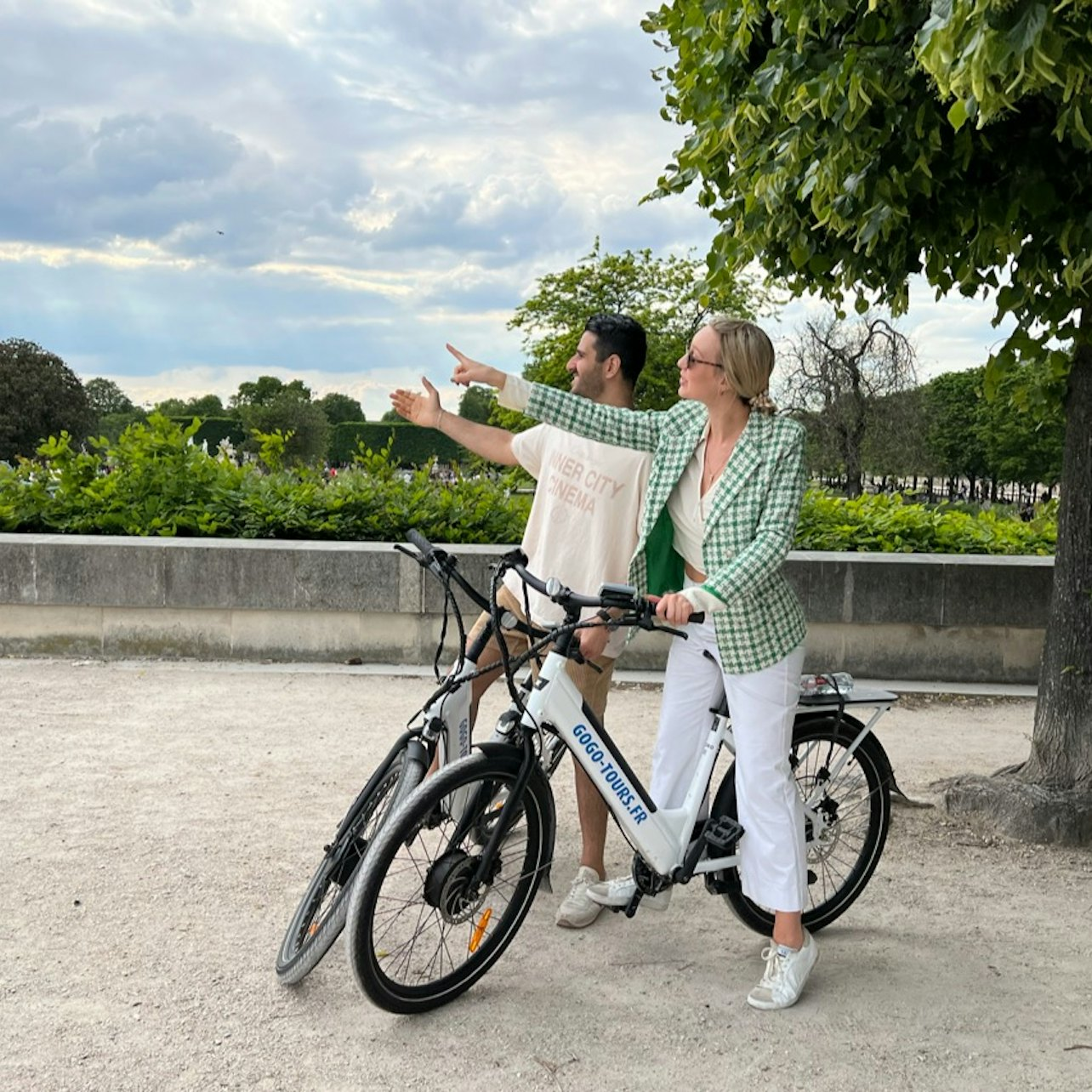 Paris: Afternoon E-Bike Guided Small Group Tour - Photo 1 of 3