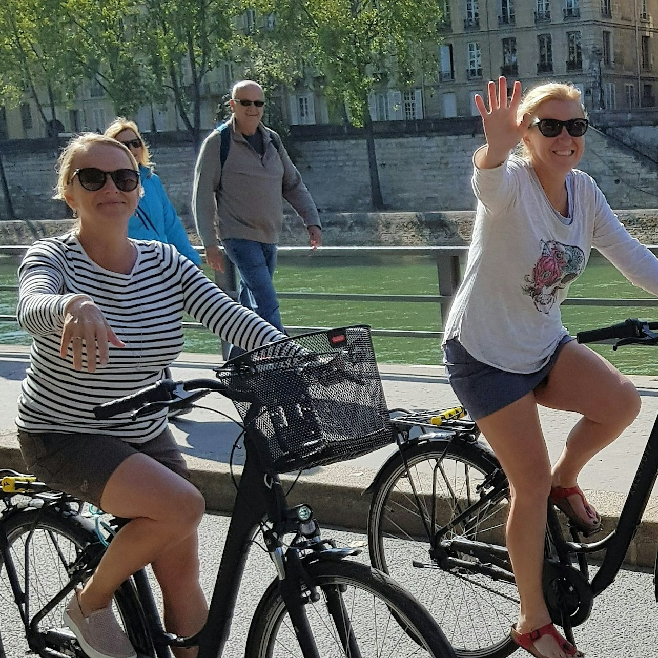 Paris: City Treasures Guided Bike Tour - Photo 1 of 6