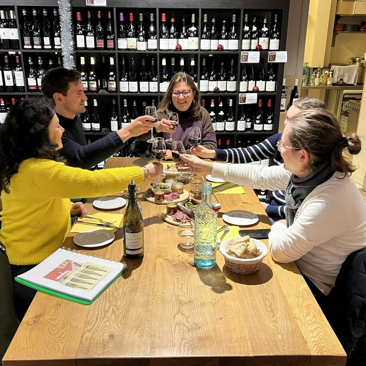 Paris: Gourmet Food Tour in South Montmartre - Photo 1 of 6