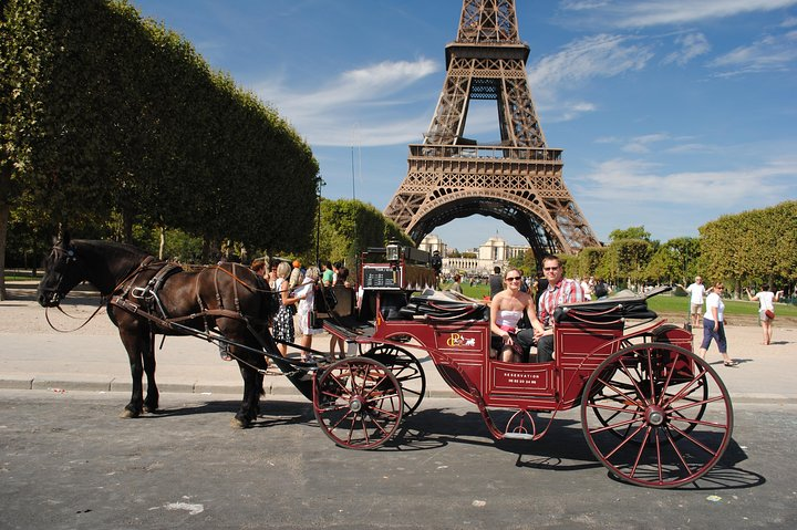 Romantic Horse and Carriage Ride through Paris