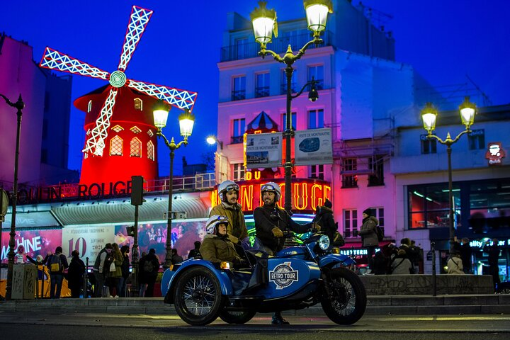 Paris By night / illumation tour