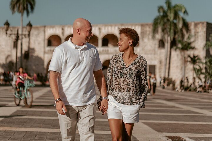 Photographer and Professional Photoshoot in Marseille - Photo 1 of 10