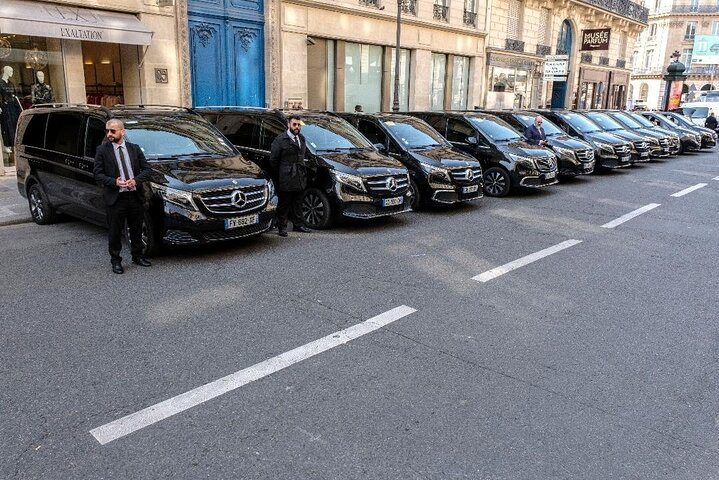 Privat Airport Transfer vip to Paris CDG/ORLY - Photo 1 of 11
