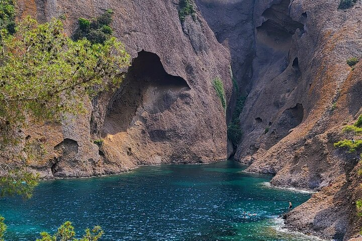 Private Day Trip between St Cyr and Cassis! - Photo 1 of 6