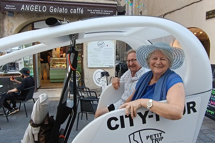 Discover Montpellier effortlessly: by bike taxi (private tour) - Photo 1 of 25