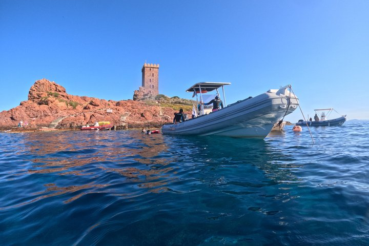Snorkeling Excursion 2h00 Cap Dramont & Ile d'Or in Saint-Raphaël - Photo 1 of 25