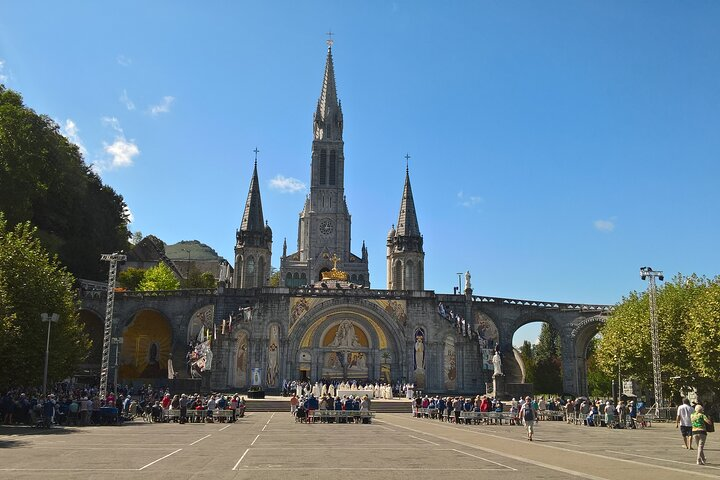 Private guided tours of Lourdes / Walking tour - Photo 1 of 7