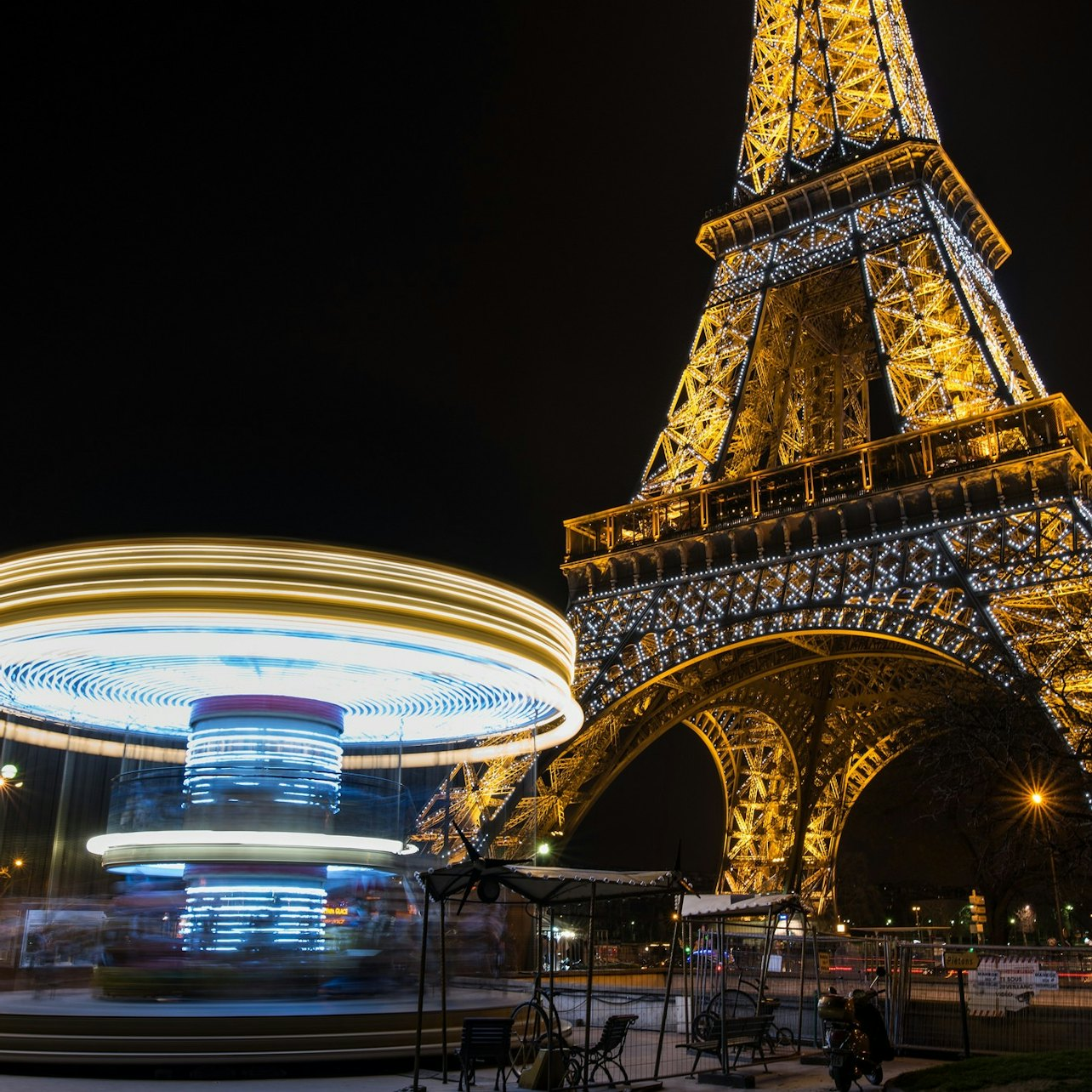 Paris: Private Romantic Night Tour - Photo 1 of 3