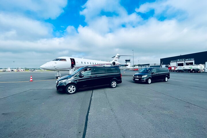 Private shuttles from Paris Normandy Caen-Bayeux airports - Photo 1 of 5
