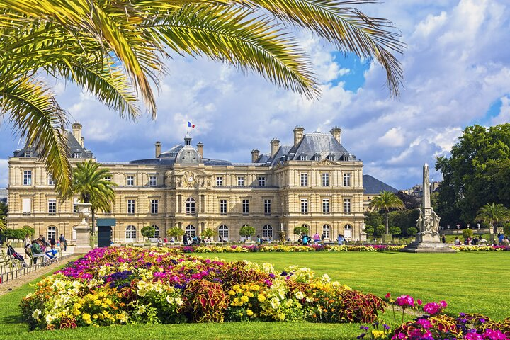 Private Guided Tour of Luxembourg Gardens & Panthéon Tickets - Photo 1 of 8
