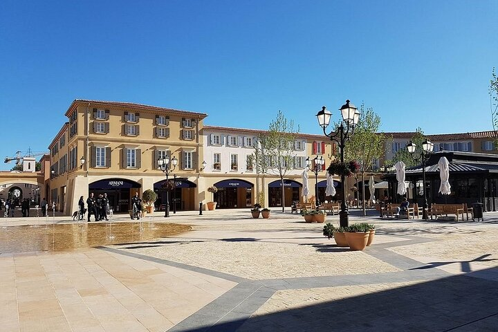 Private Transfer from Marseille to Provence Designer Outlet - Photo 1 of 7