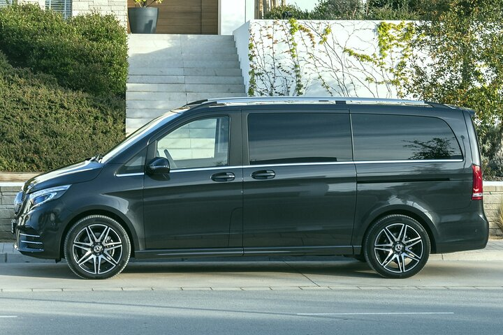 Private Transfer: Versailles to Paris Airport CDG by Luxury Van - Photo 1 of 14