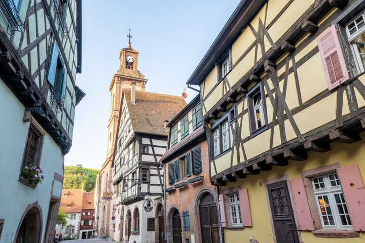 Riquewihr: Private Guided Walking Tour - Photo 1 of 5