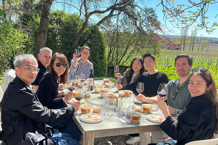 Saint-Émilion day tour: village visit, Châteaux and lunch - Photo 1 of 18