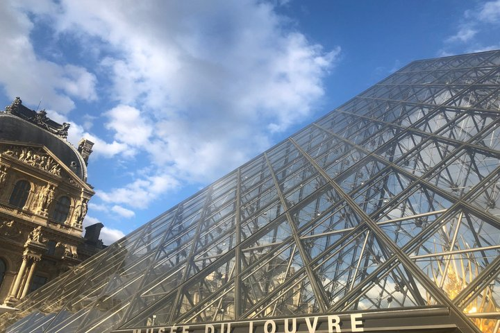 The Essential Louvre Masterpieces Tour - Limited to Six Guests - Photo 1 of 17