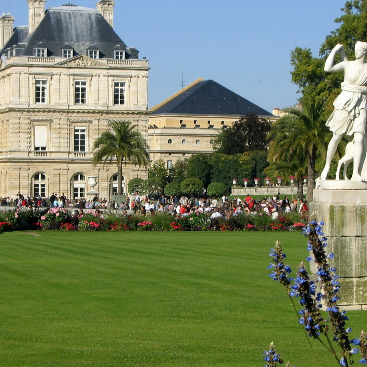 Luxembourg Garden: Stroll - Photo 1 of 4