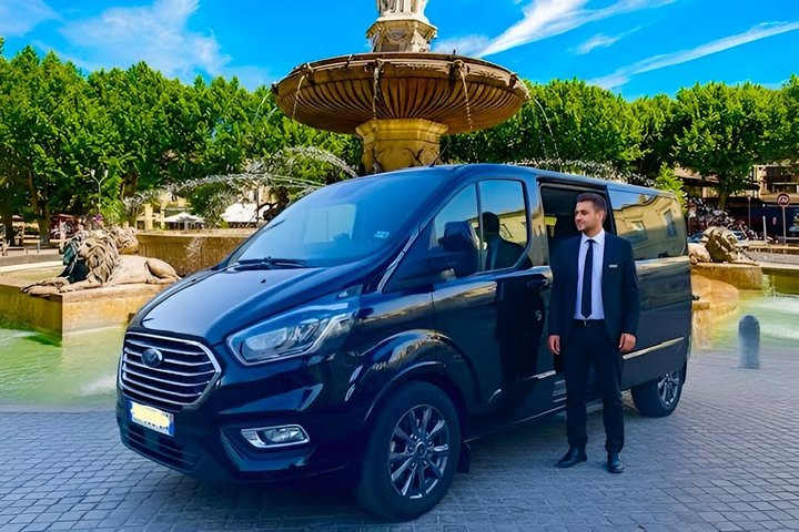 Roundtrip Transfers Port Marseille to Aix en Provence - Photo 1 of 6