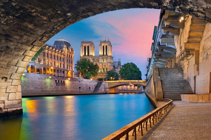 Urban escape game in Paris - Red Nights - Photo 1 of 14